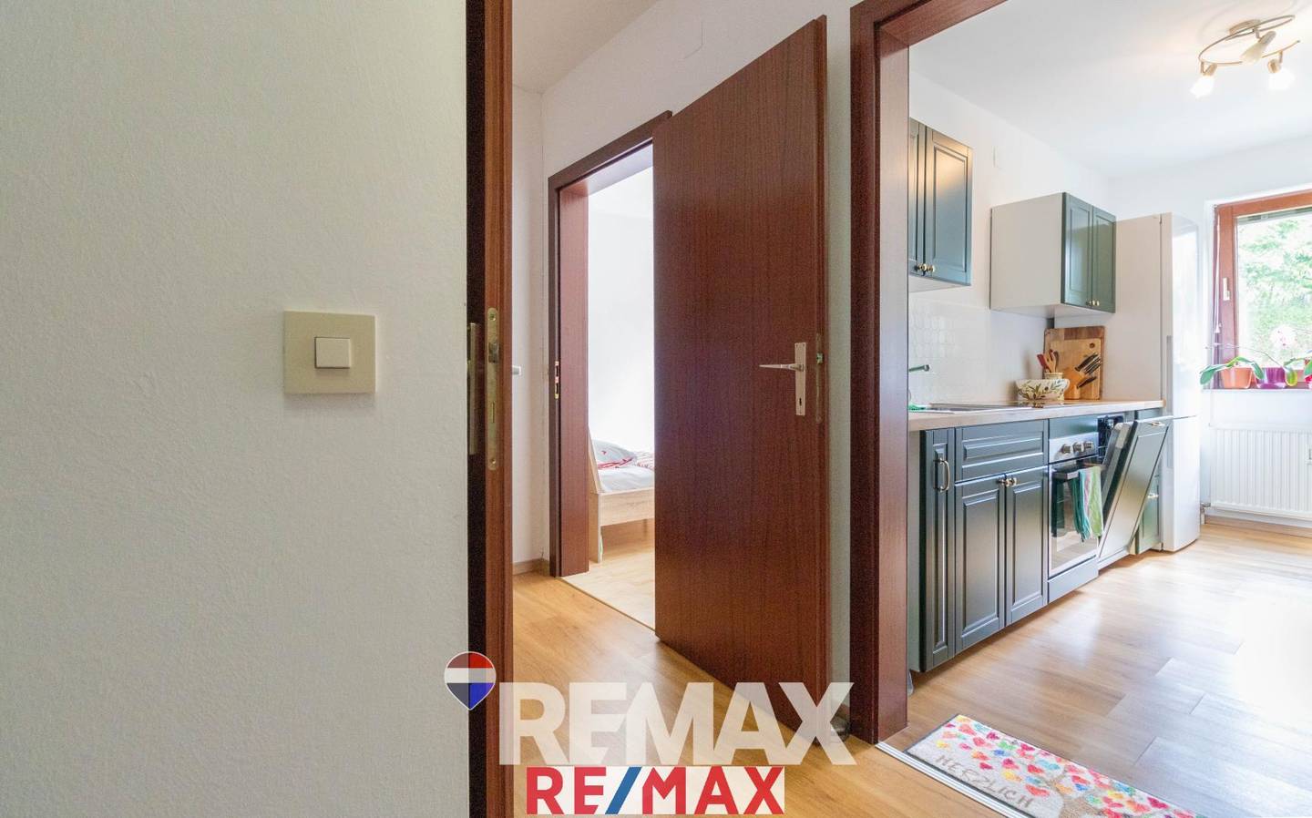 Ground floor apartment with loggia and garage