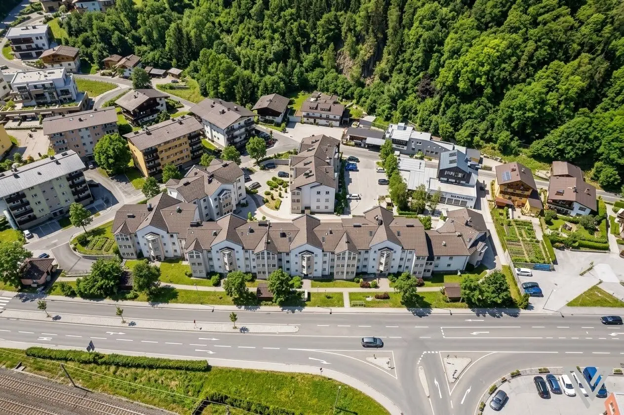 Apartment near the lake with sunroom and underground parking