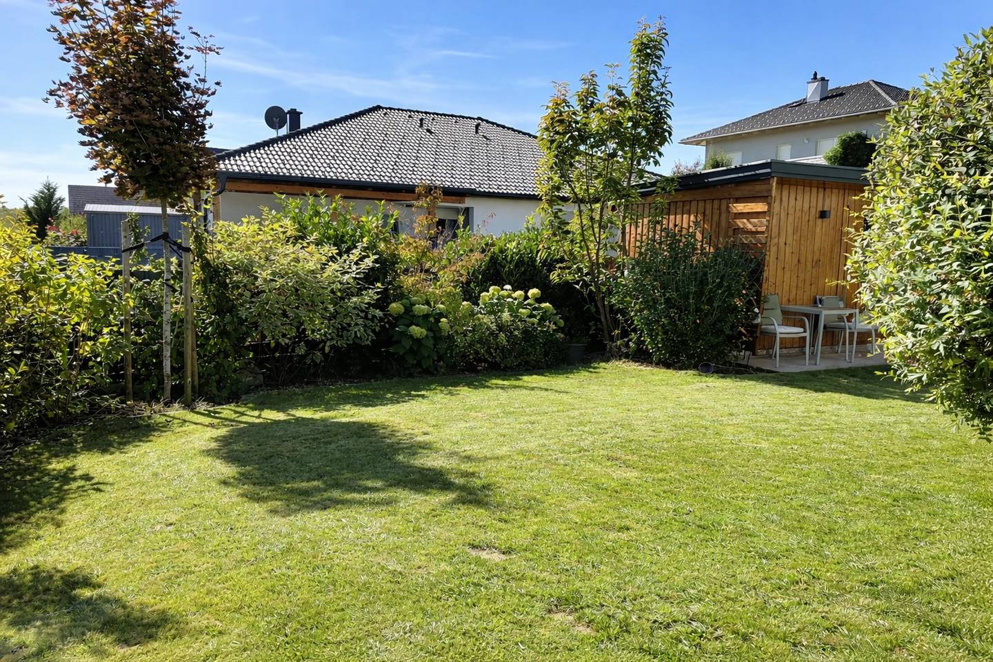 Charmantes Haus mit Garten und Sauna in ruhiger Lage