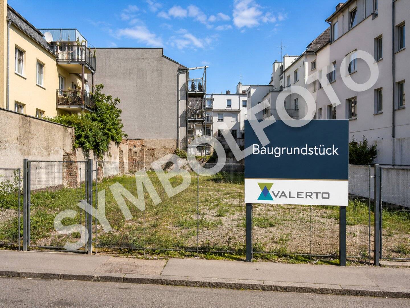Building plot with excellent transport links in Vienna Meidling