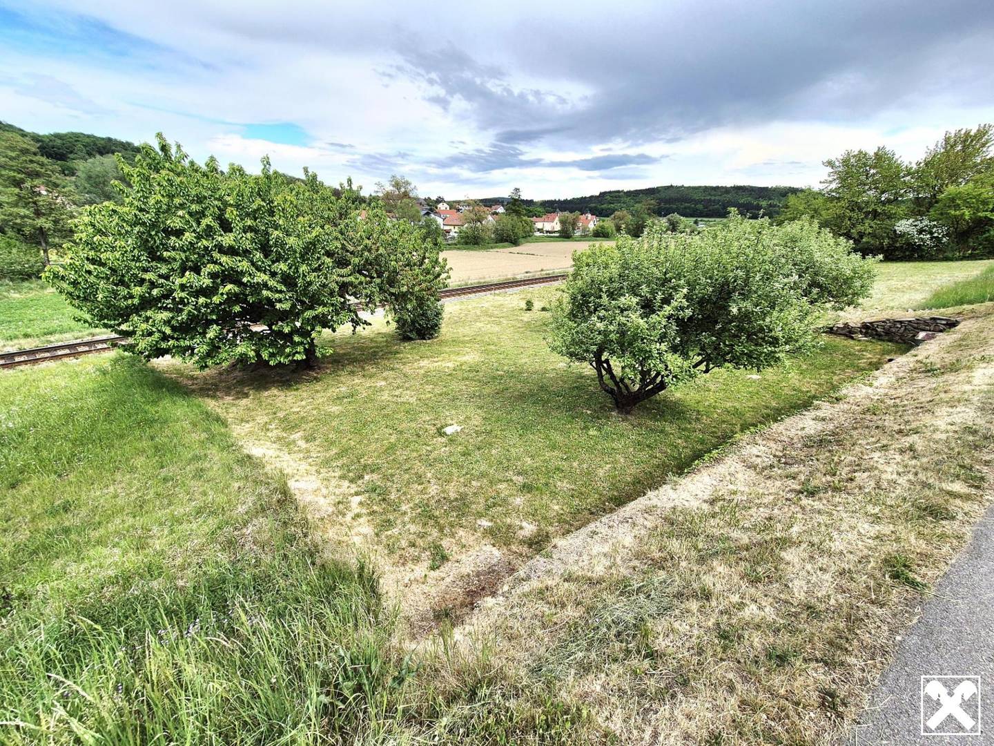 Mehrfamilienhaus mit Garten und Obstbäumen in Paudorf