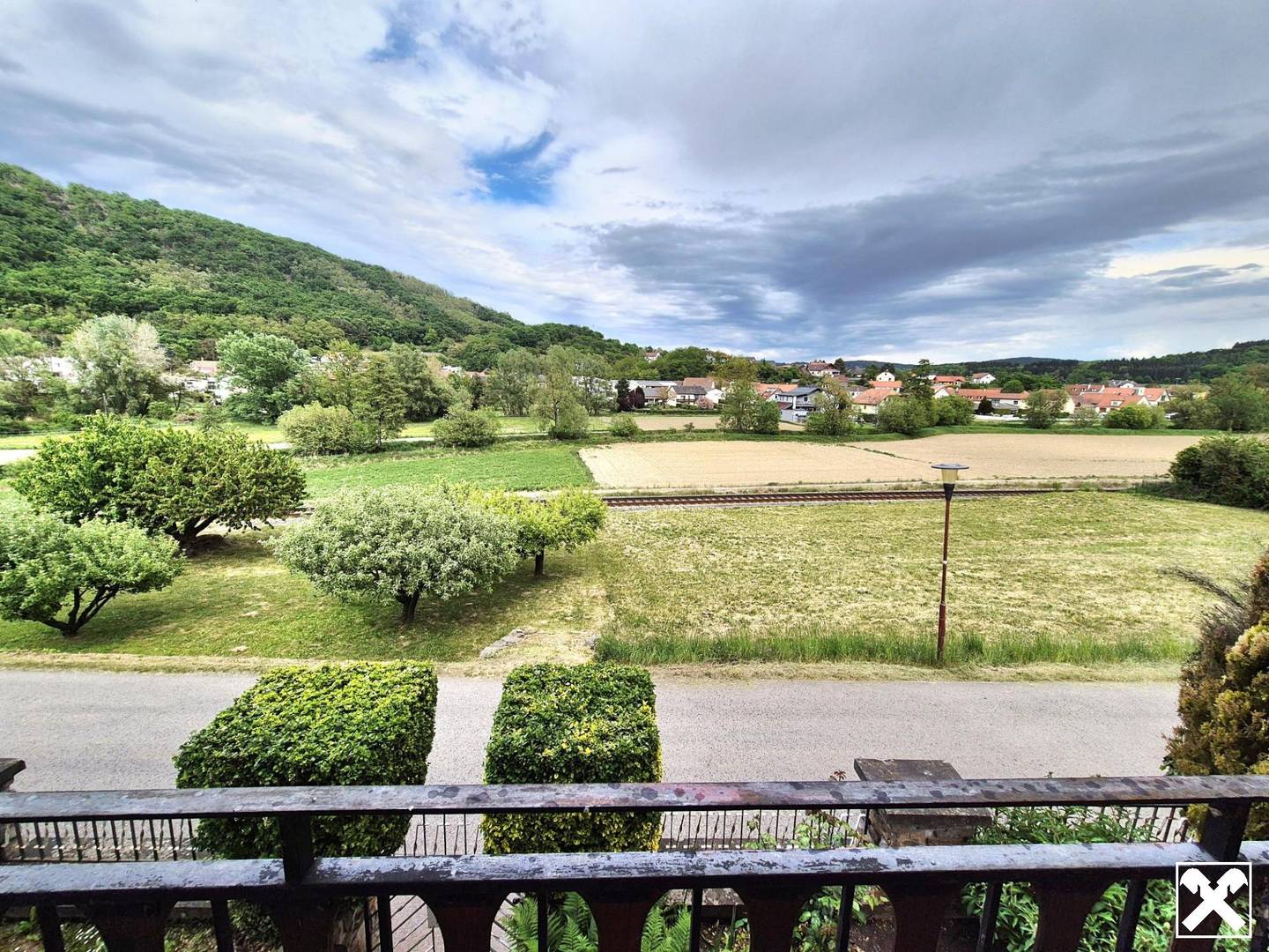 Mehrfamilienhaus mit Garten und Obstbäumen in Paudorf