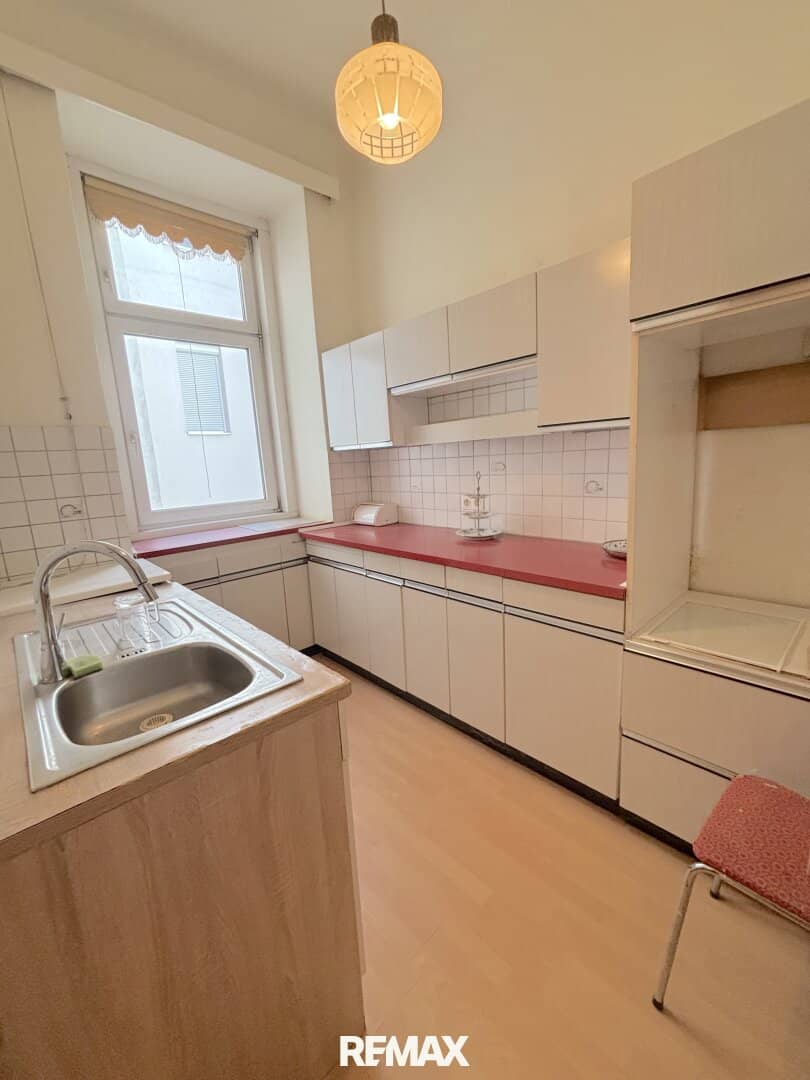 Apartment near Rochusmarkt and Kardinal Nagl Platz