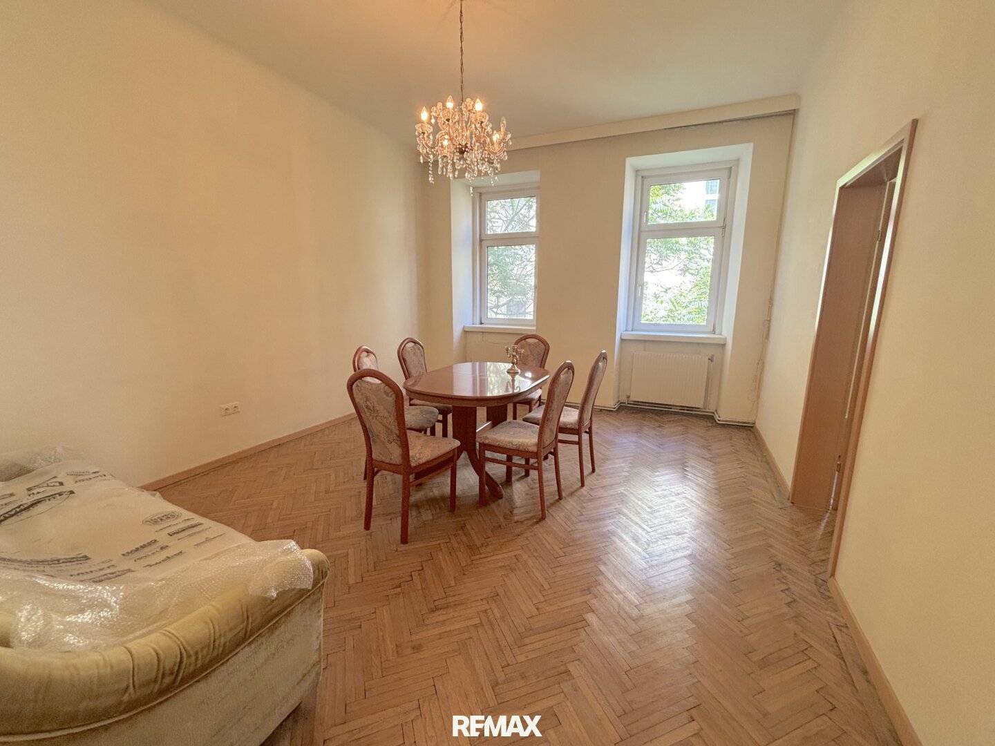 Apartment near Rochusmarkt and Kardinal Nagl Platz