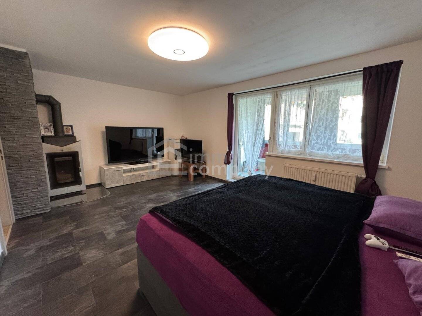 Erdgeschosswohnung mit Tiefgaragenparkplatz