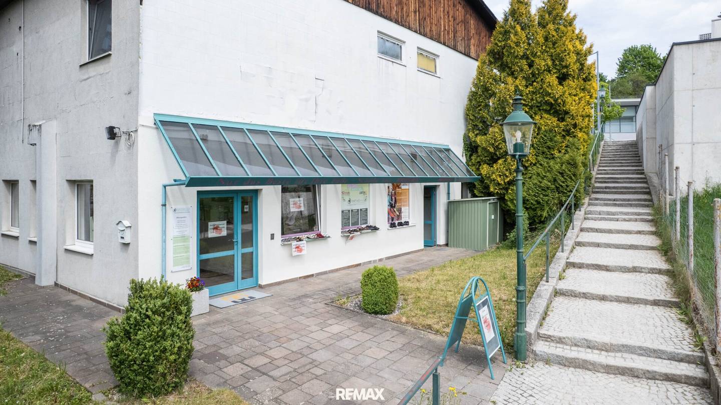 Commercial Space with Storage in Prime Location of Windischgarsten