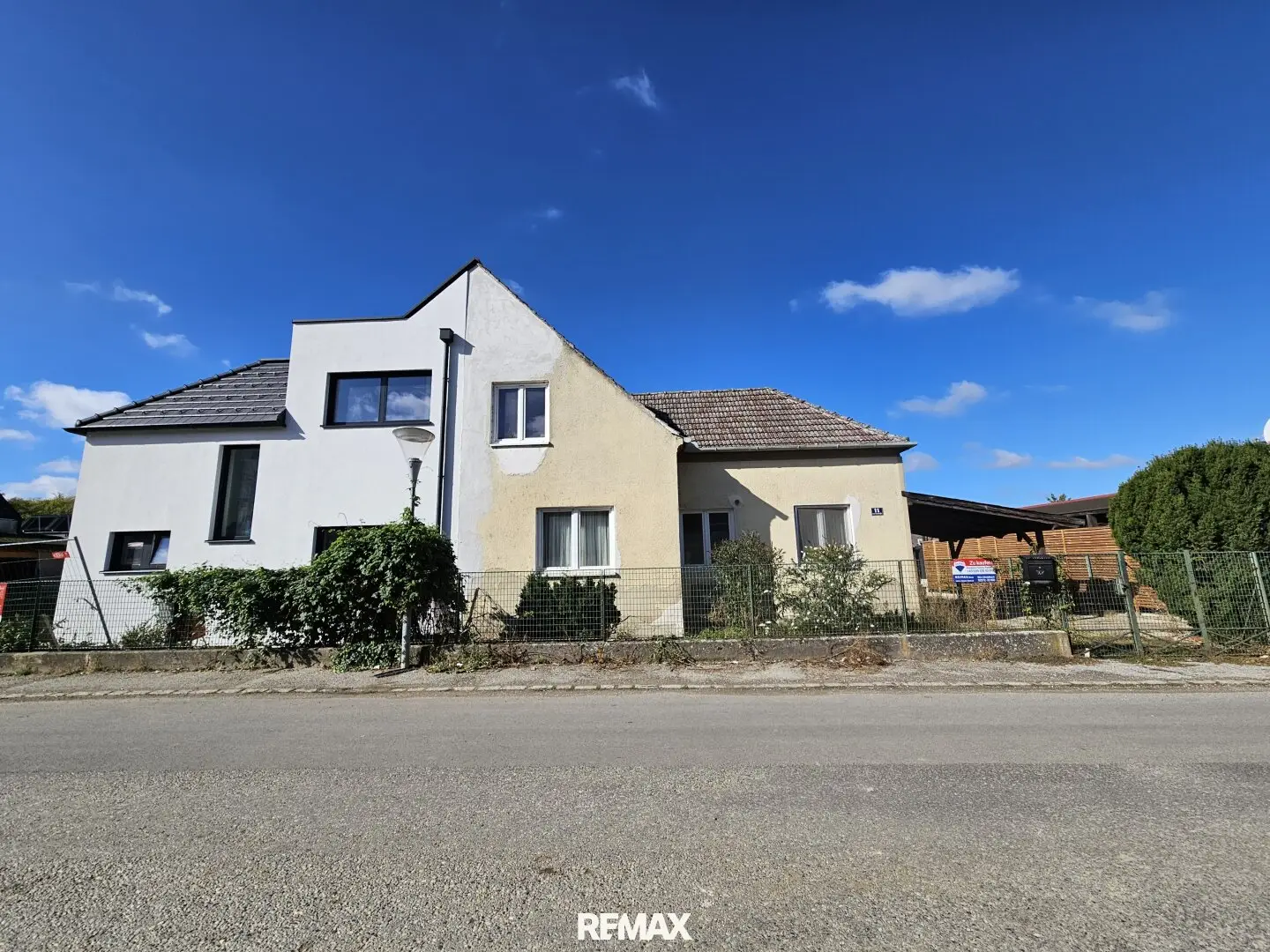 Gepflegtes Einfamilienhaus mit Garten und Veranda in Laa an der Thaya