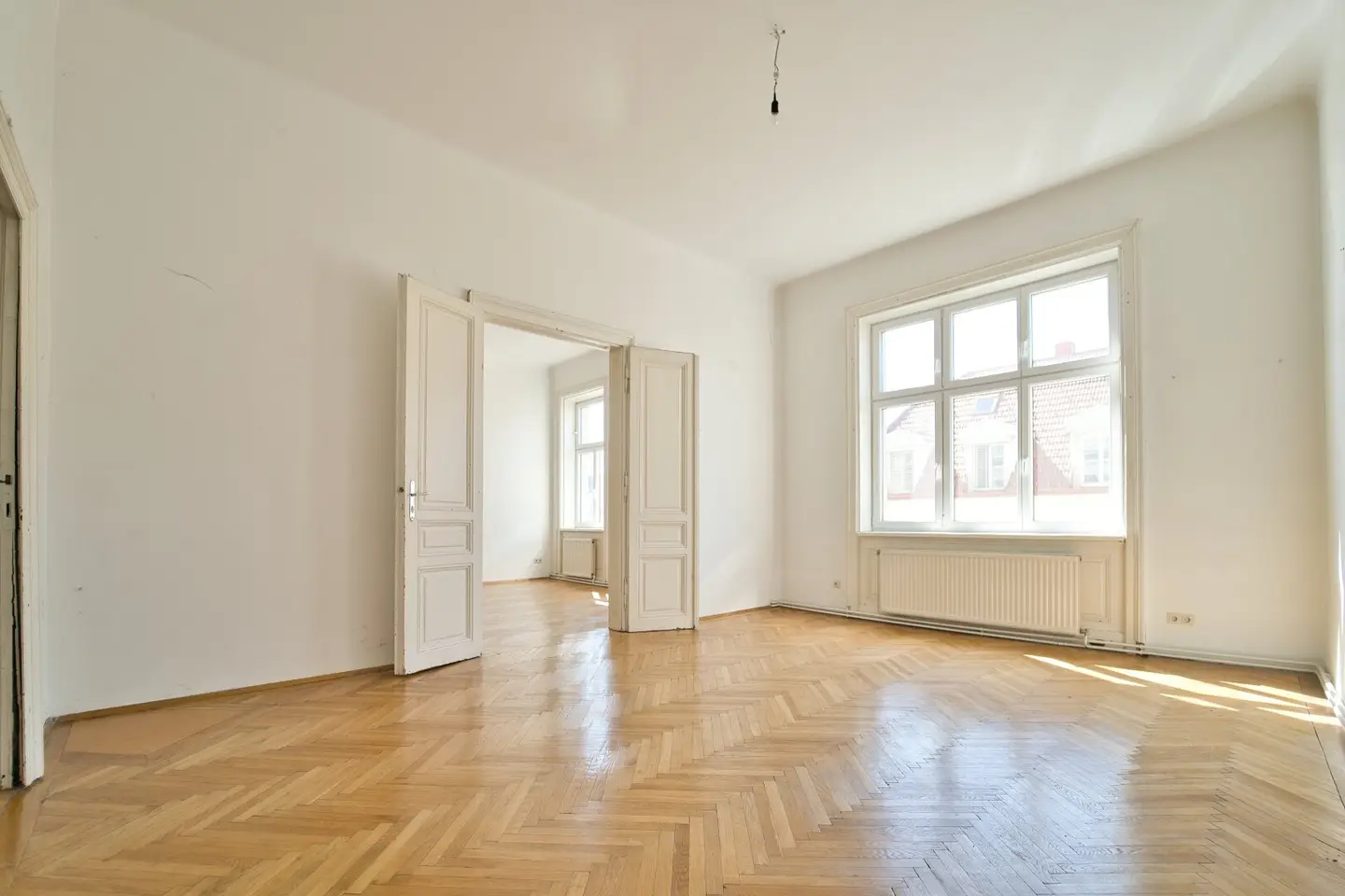 Wohnung Altbau Flair hohe Decken Westbahnhof