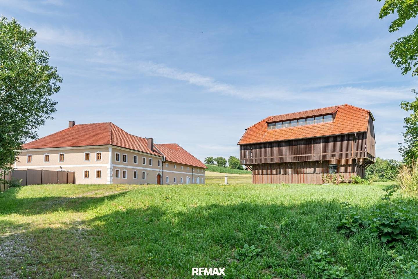Historischer Gutshof mit Eventlocation und Fischzucht