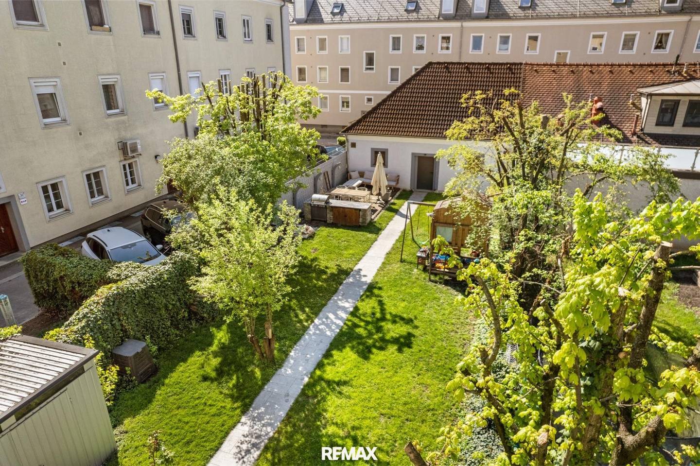 Charmantes Zinshaus mit Garten und Garage in Linz