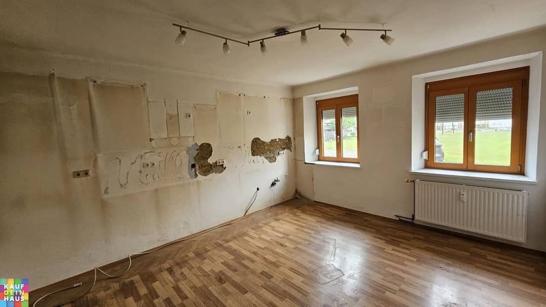 Apartment commission free with built in kitchen