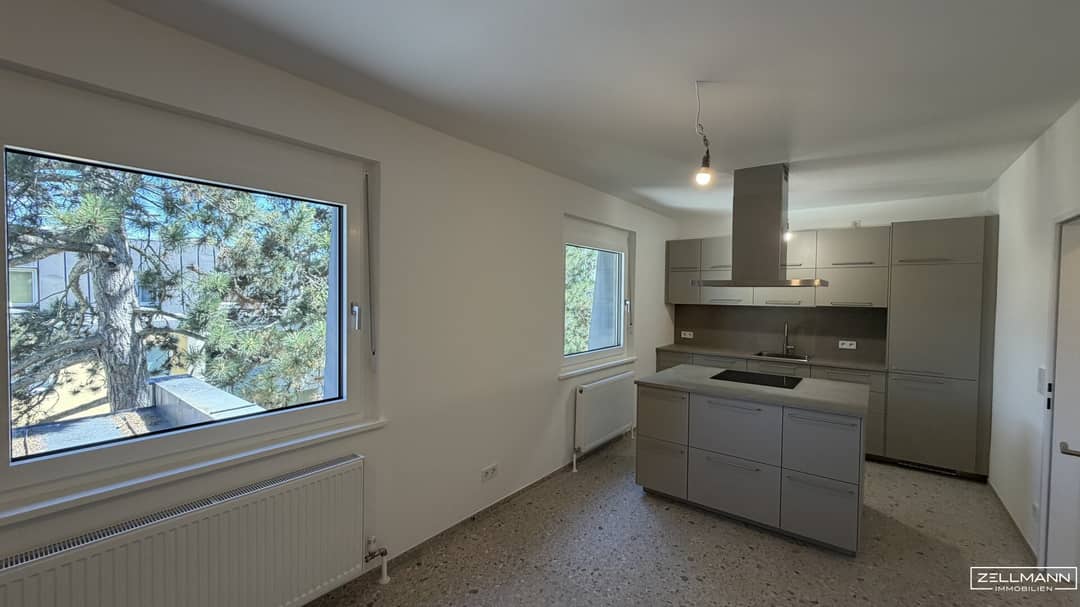Dachgeschosswohnung mit Grünblick und hochwertiger Terrazzobodenfläche
