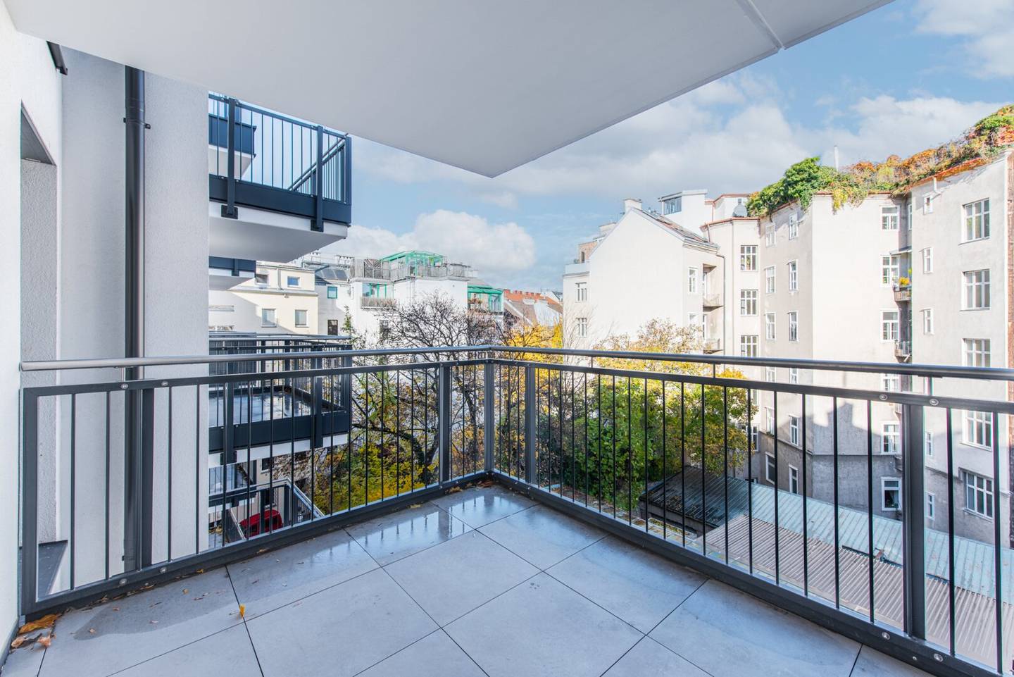 Wohnung neuwertig mit Balkon und Fußbodenheizung