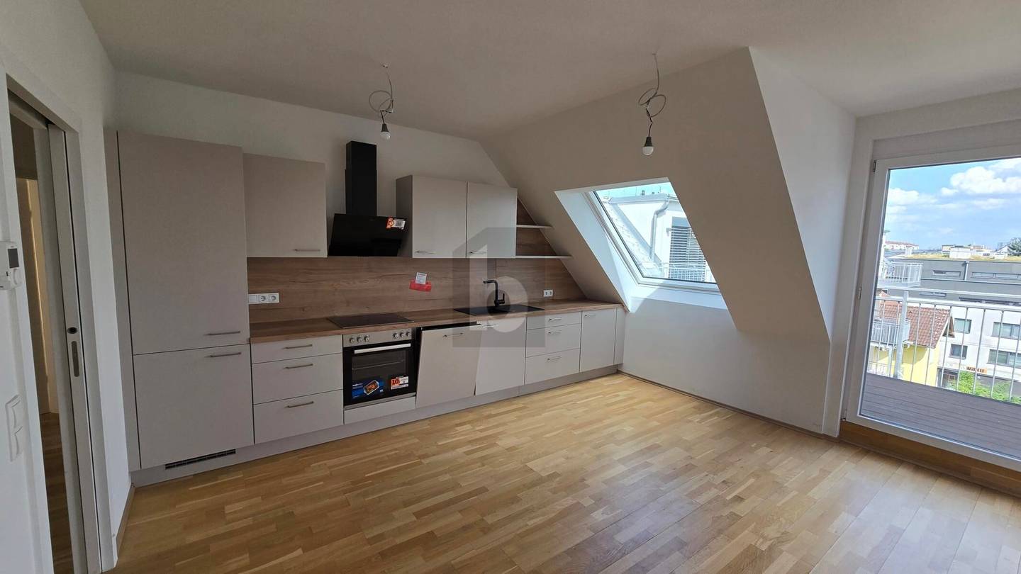 Helle Dachgeschosswohnung mit Klimaanlage nahe Alte Donau