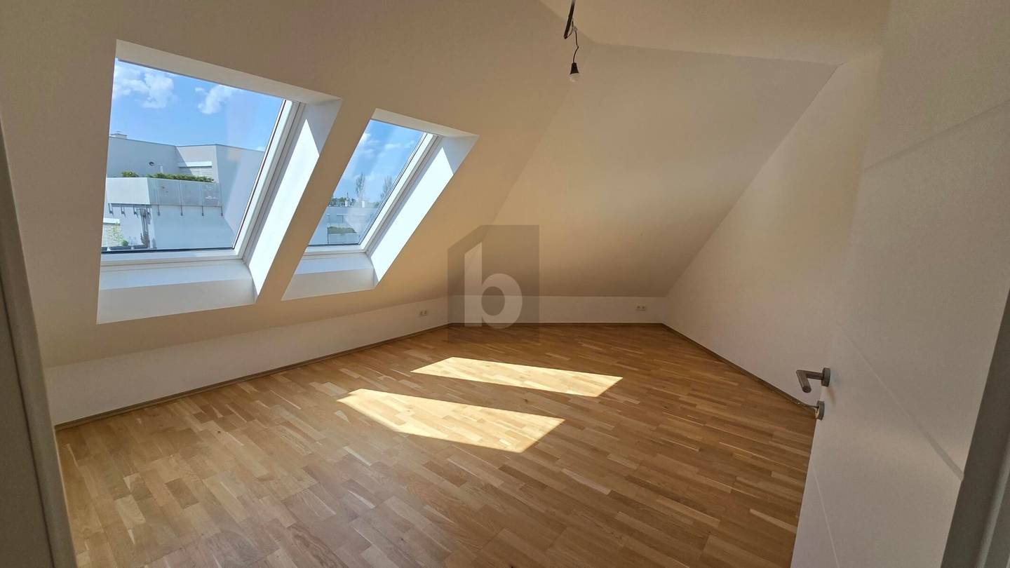 Helle Dachgeschosswohnung mit Klimaanlage nahe Alte Donau