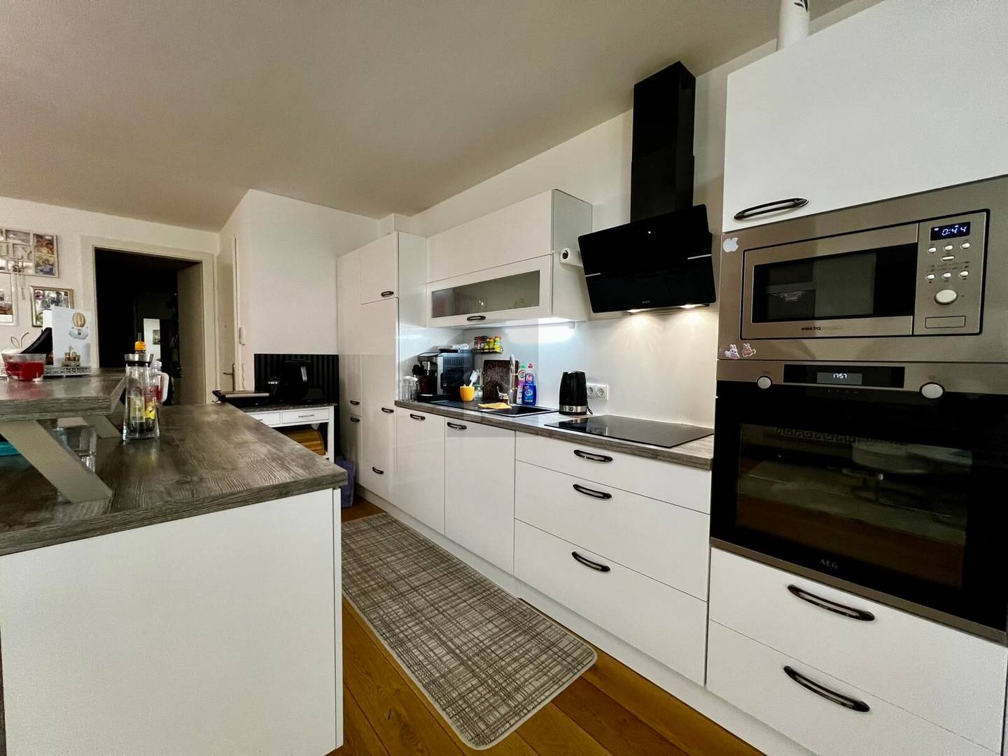 Erdgeschosswohnung mit sonnigem Privatgarten und Tiefgaragenplatz