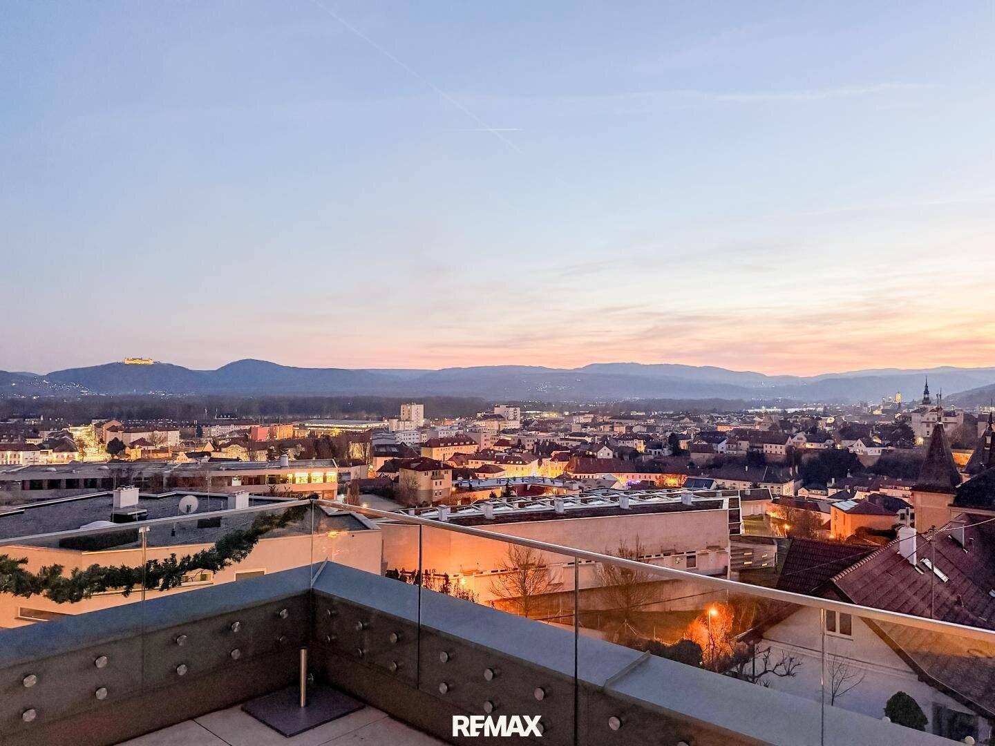 Penthouse neuwertig mit Terrasse Weitblick