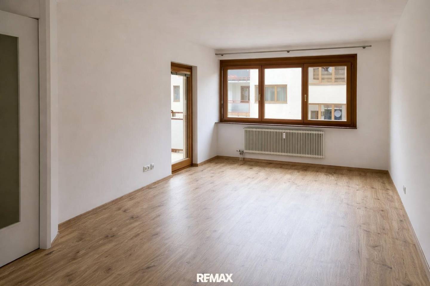 Helle Wohnung mit Loggia in ruhiger Stadtrandlage