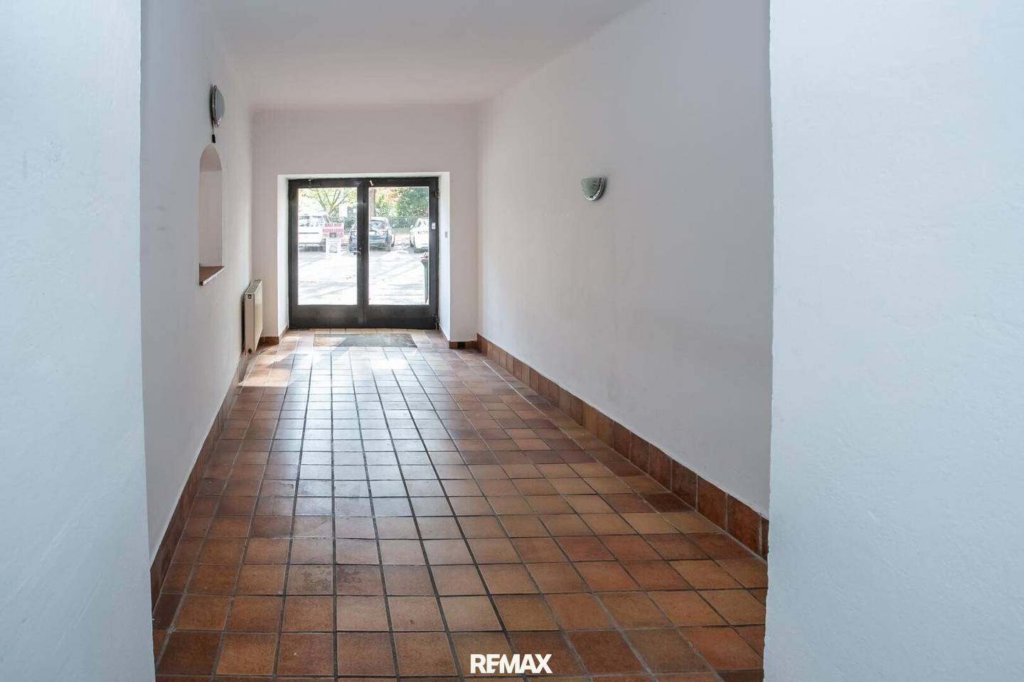 Großzügiges Wohnhaus mit Freifläche an der Donaulände