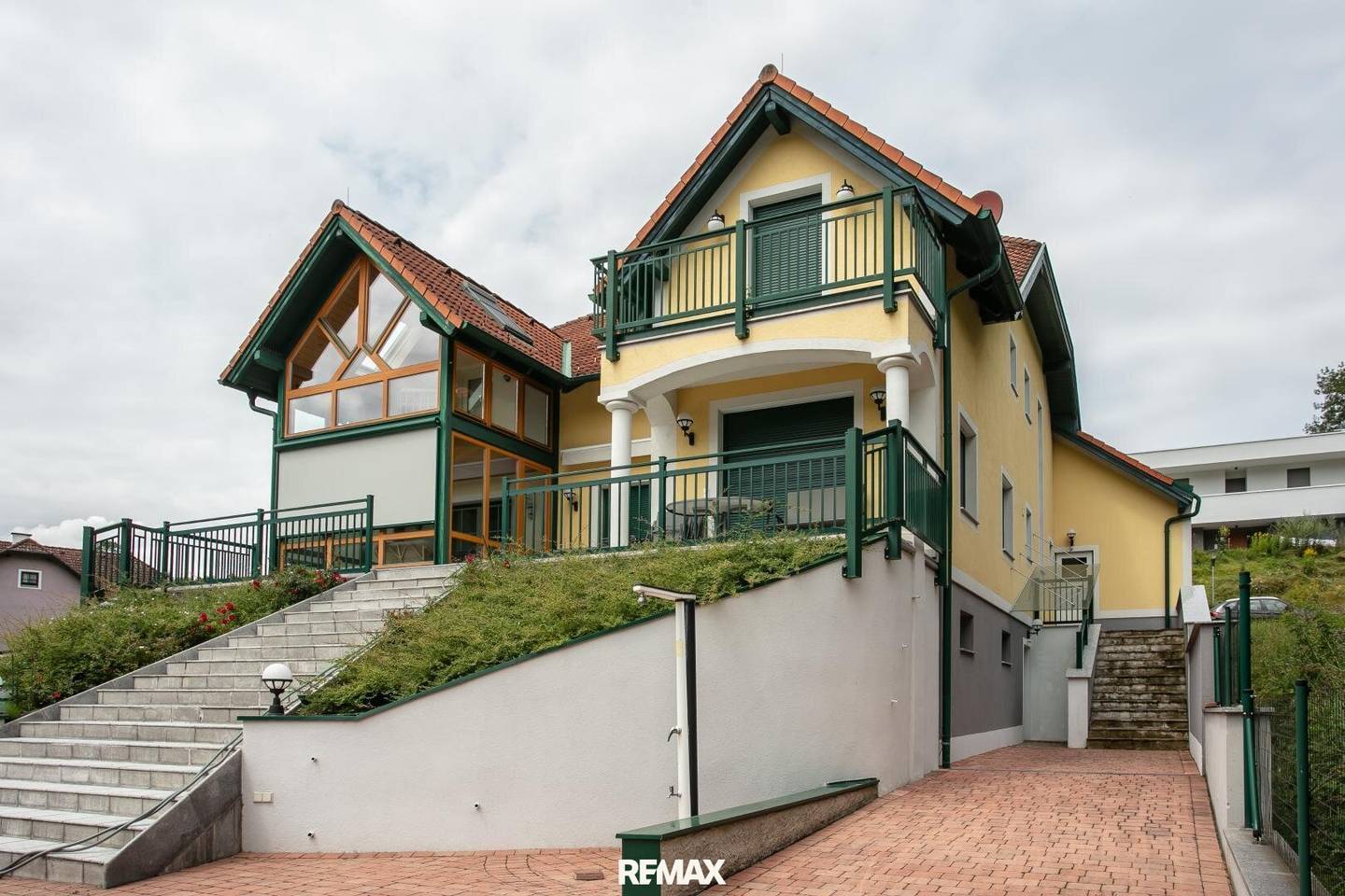 Einfamilienhaus mit Wintergarten und Sauna am Stausee