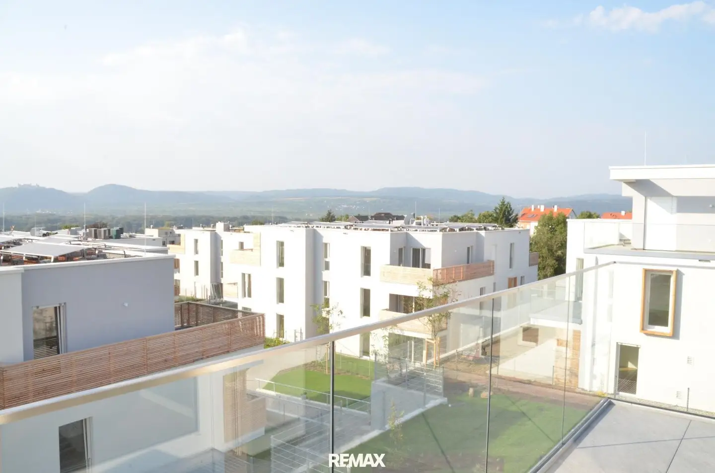 Newly built apartment with garden terrace