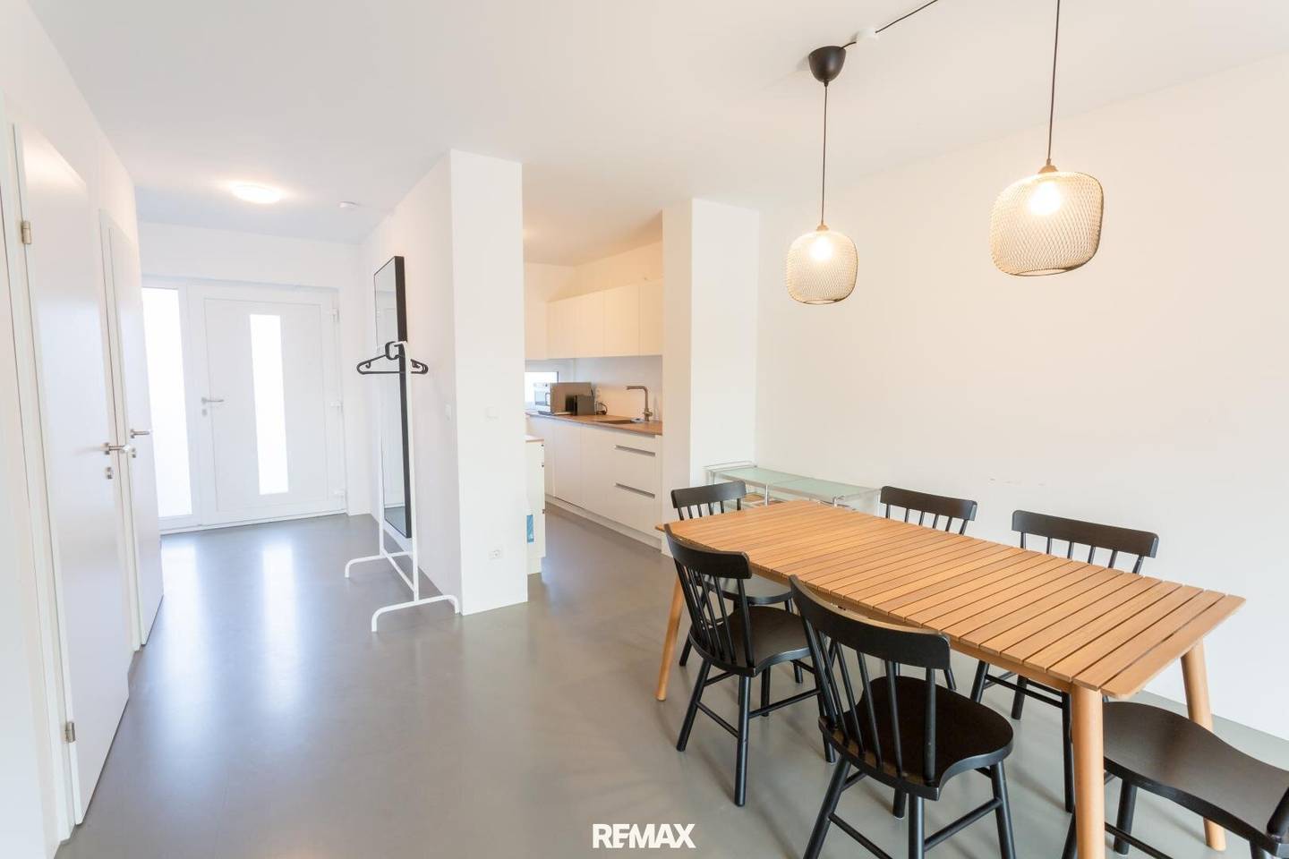 Modern corner townhouse with terrace and garden in Altenwörth