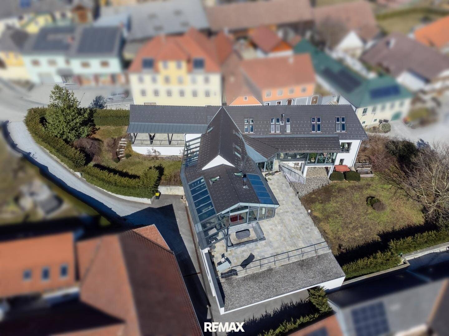 Modernes Landhaus mit Wintergarten Sauna und Garage in Weinzierl am Walde