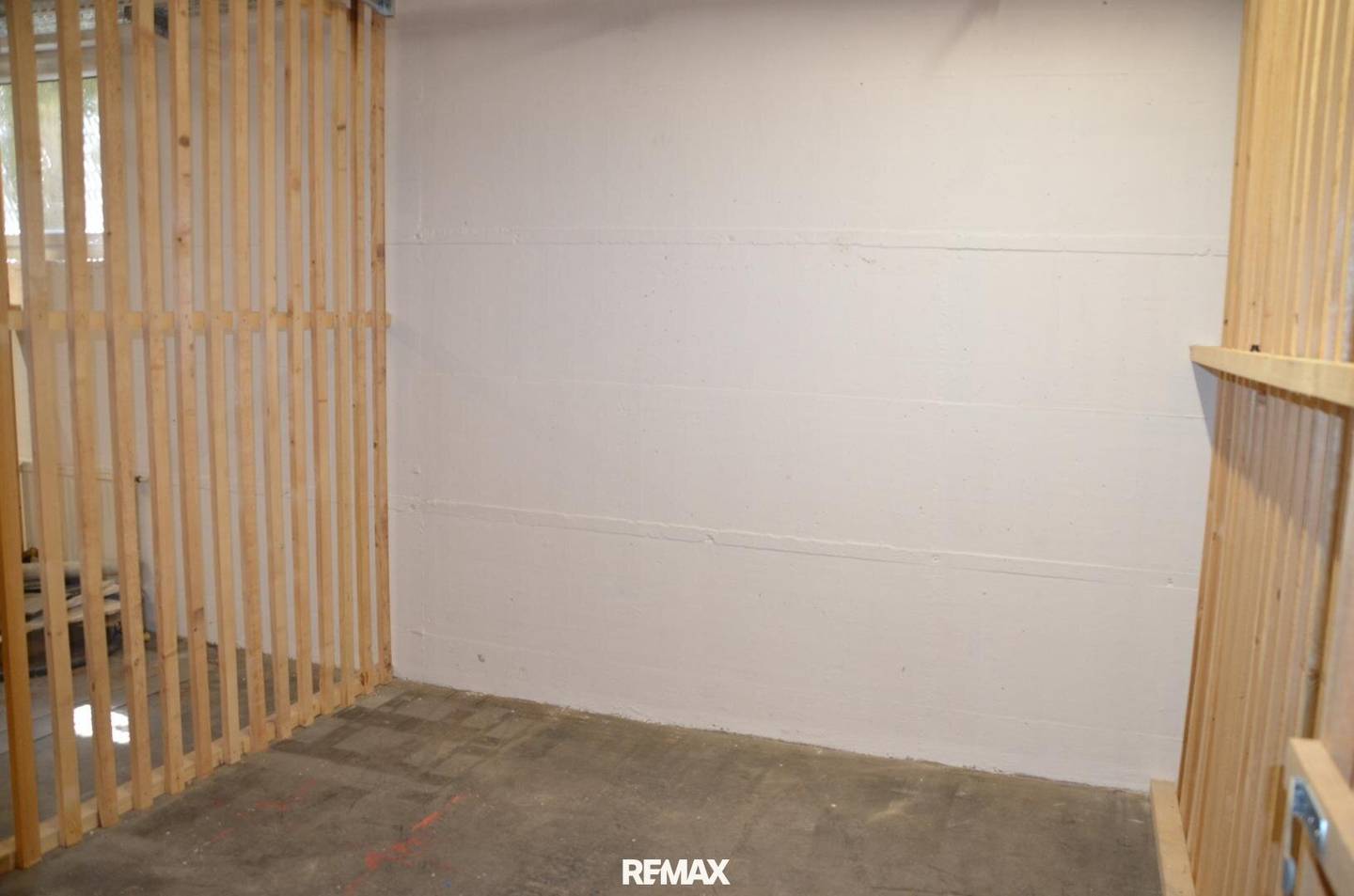 Practical basement storage unit in Krems with video surveillance