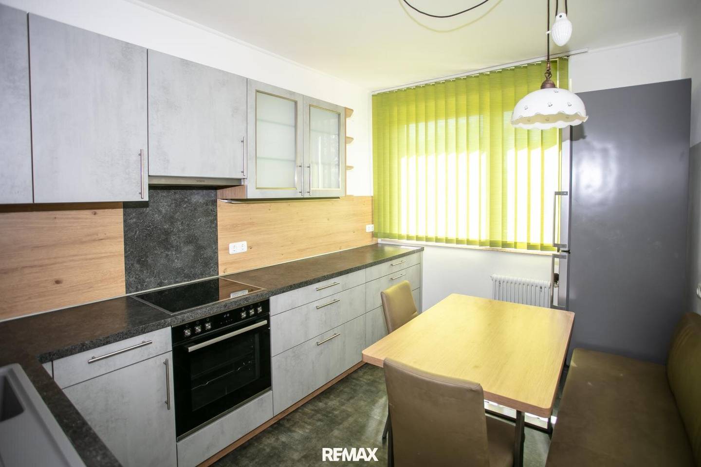 Wohnung mit Loggia in zentraler Lage