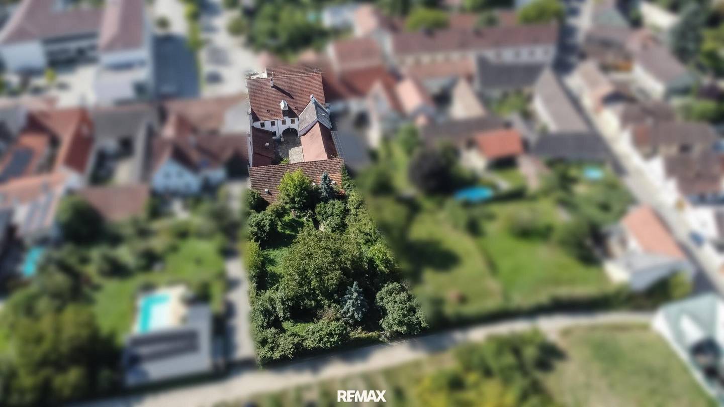 Historisches Winzerhaus mit Innenhof und Weingarten in Langenlois