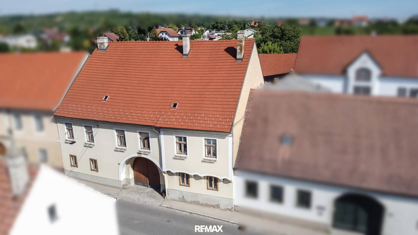 Historisches Winzerhaus mit Innenhof und Weingarten in Langenlois