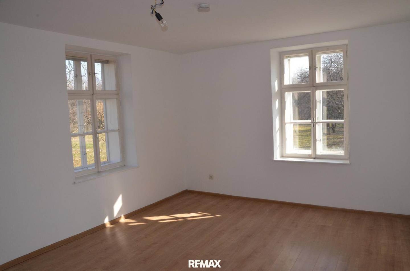 Gepflegte Wohnung ruhiger Lage zwei Parkplätze