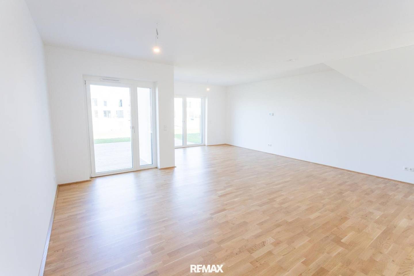 Reihenendhaus mit Seezugang und Terrasse in Grafenwörth