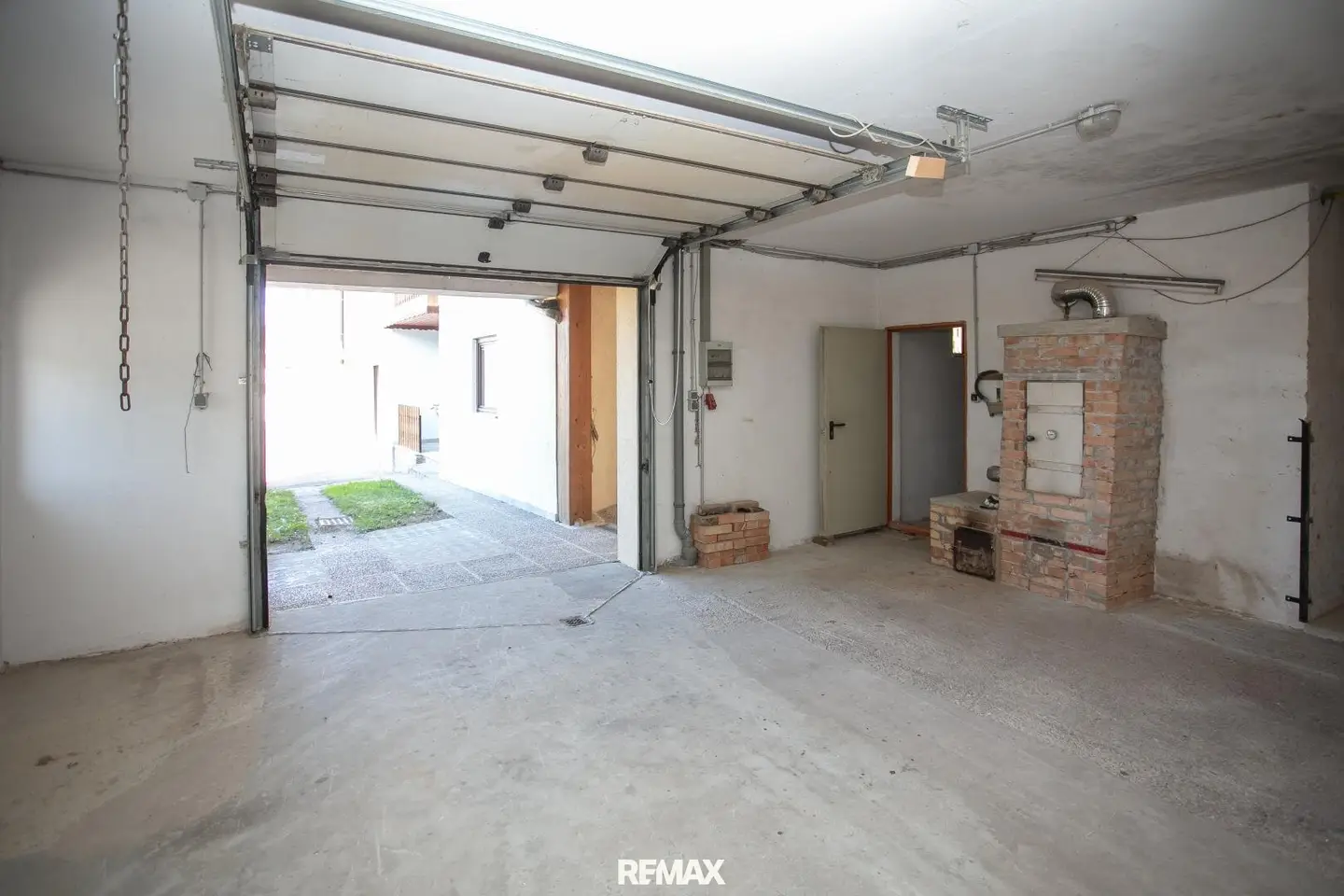 Single Family Home with Terrace and Expansion Potential in Furth bei Göttweig