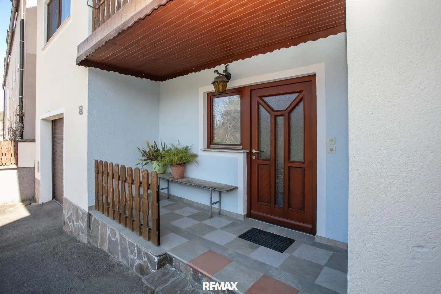 Single Family Home with Terrace and Expansion Potential in Furth bei Göttweig