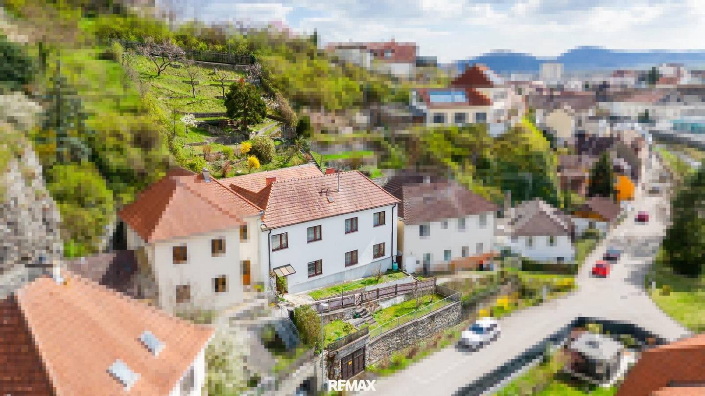 Charmantes Einfamilienhaus mit Innenhof und Garten in Krems