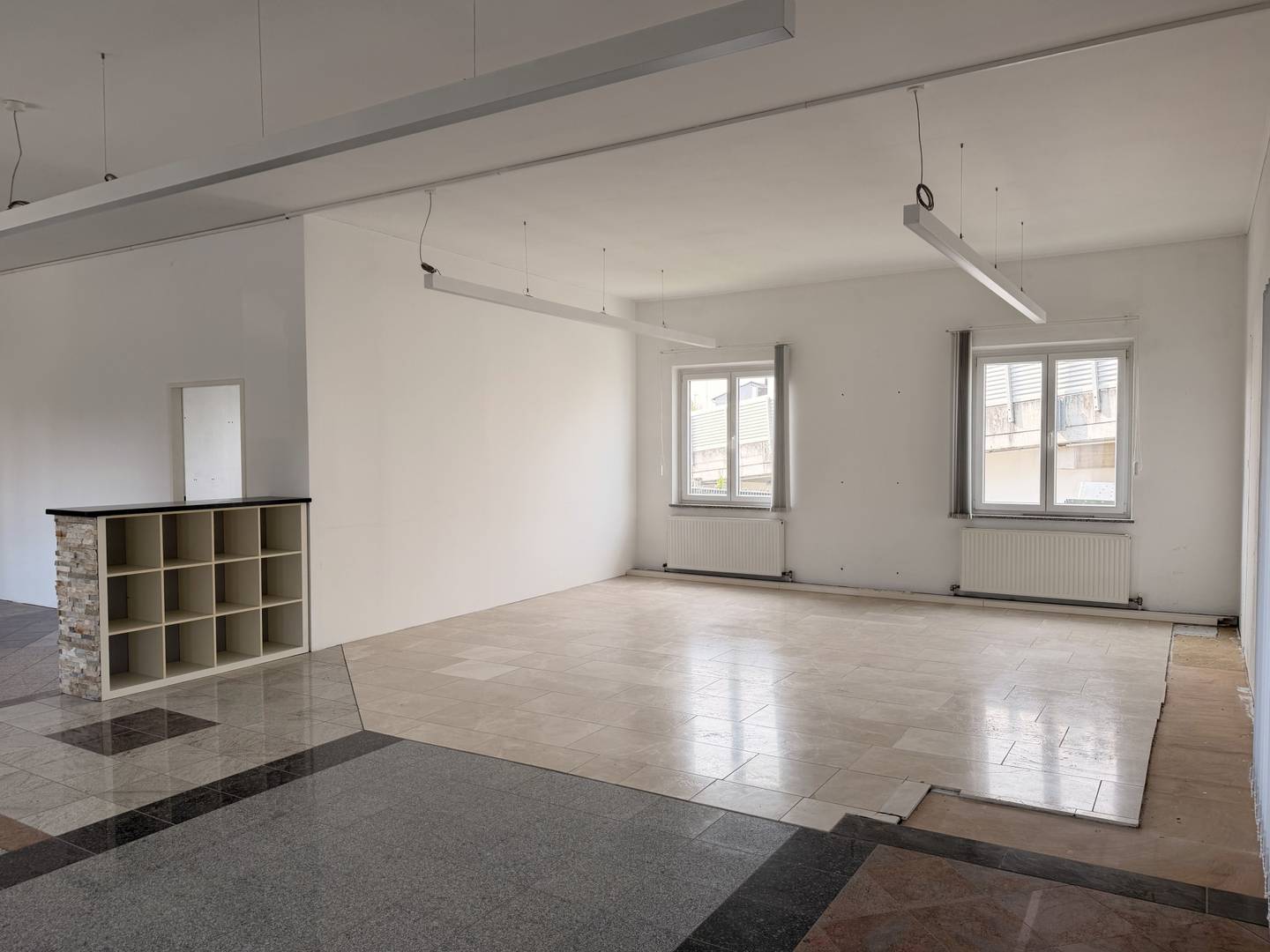 Commercial Space with Storage Cellar in Ottensheim