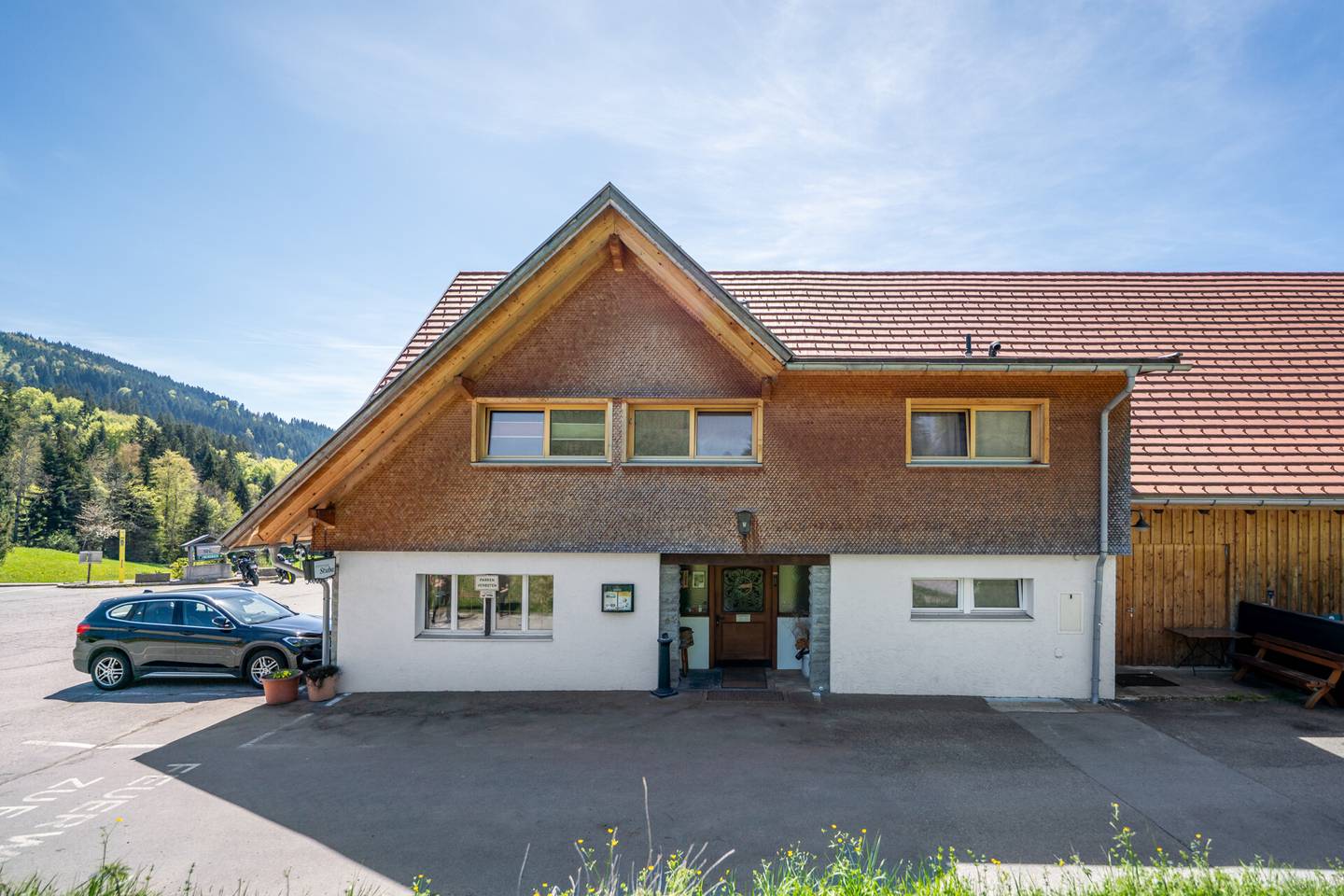 Traditionsgasthaus mit Veranstaltungsstadel und Ferienwohnungen am Bödele