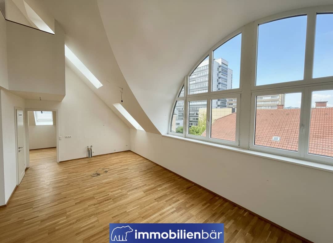 Historic building apartment with central location