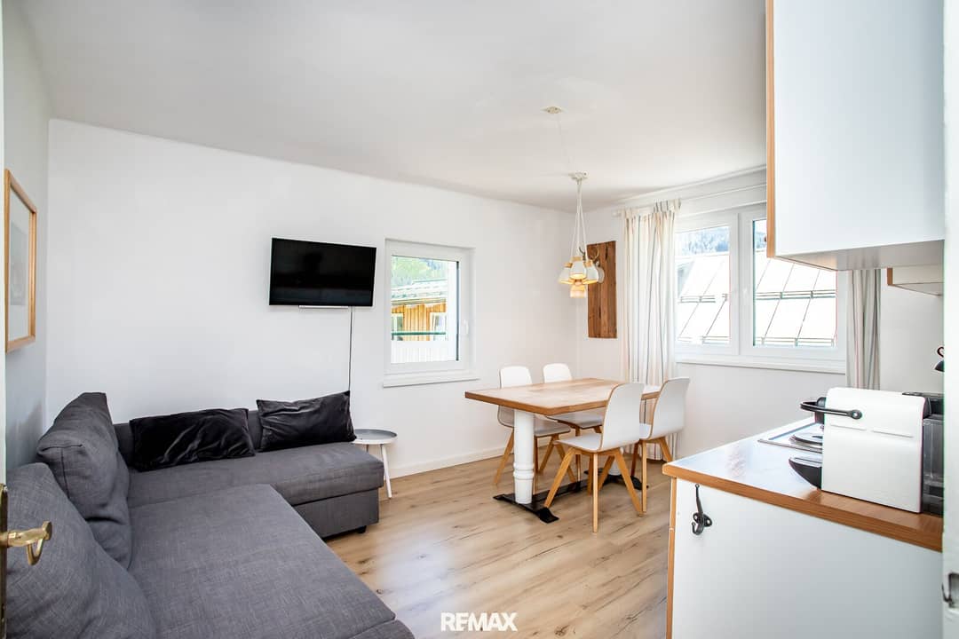 Apartment with rental potential and balcony