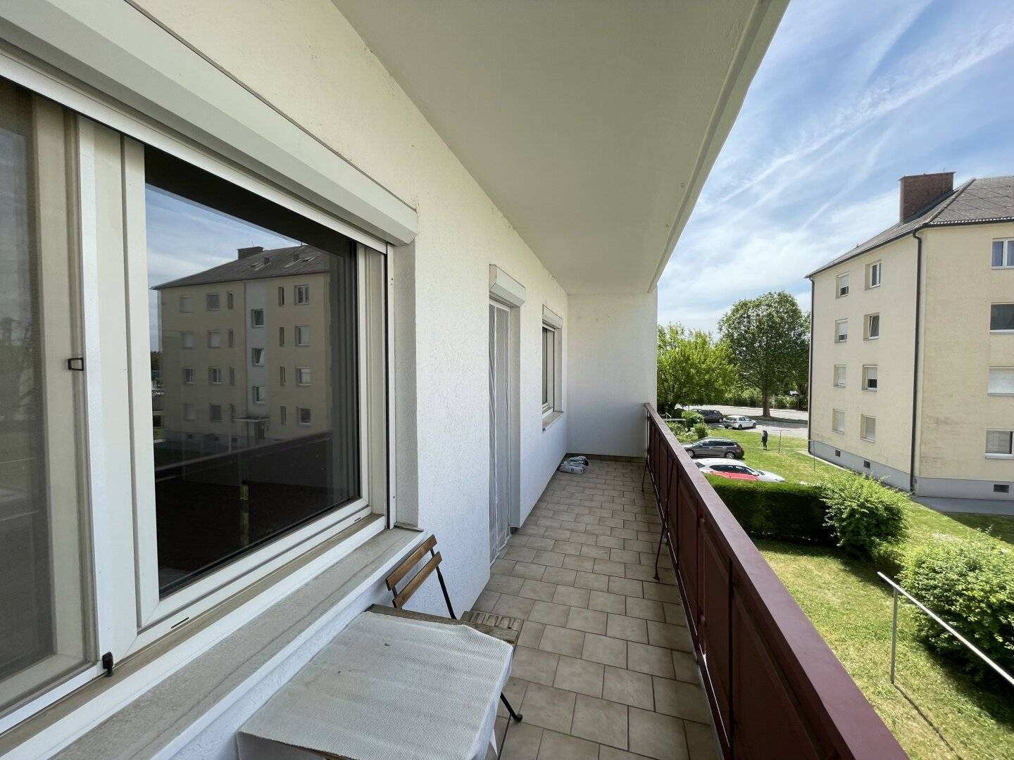 Modern apartment near center with large loggia