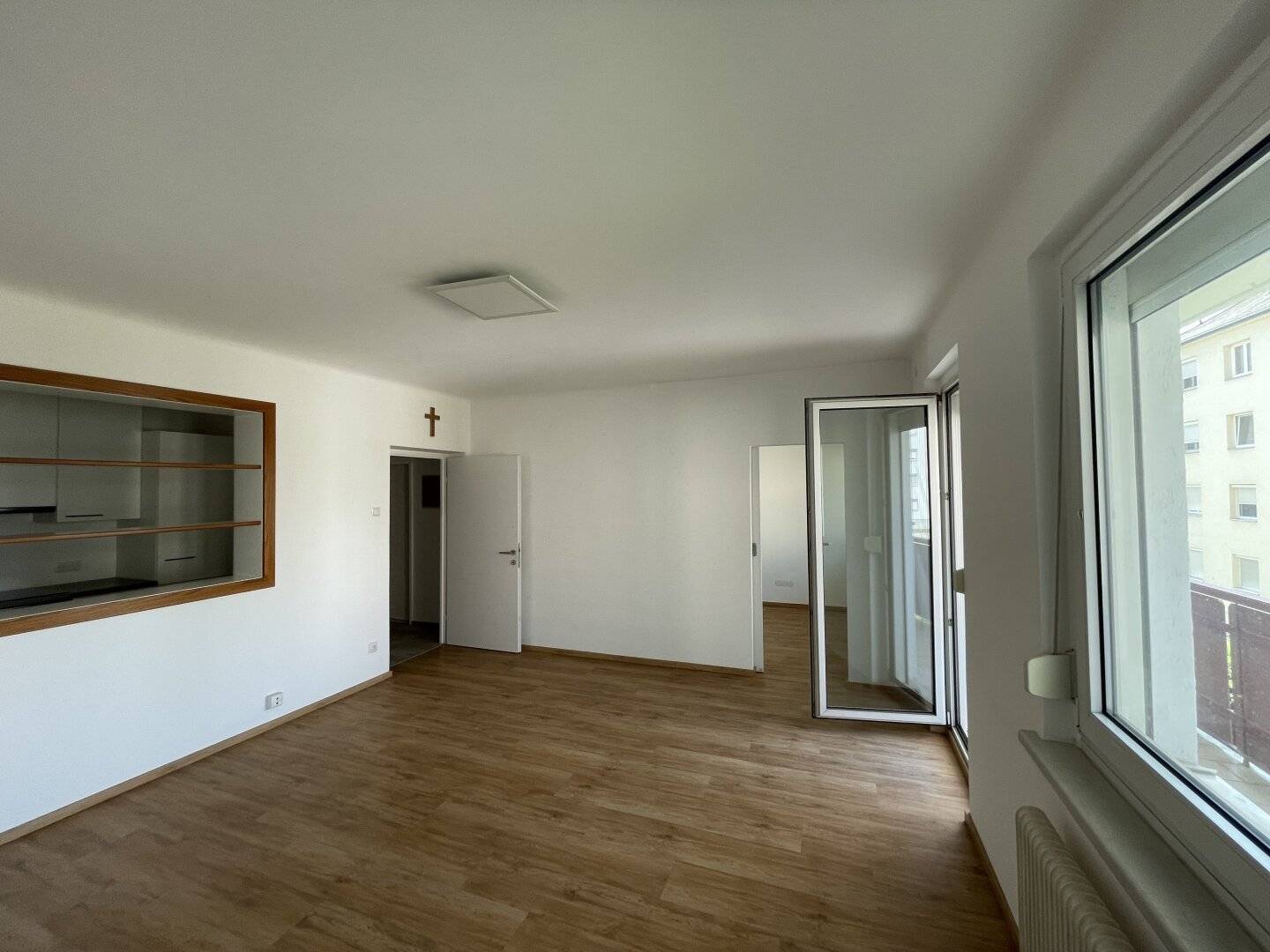 Modern apartment near center with large loggia