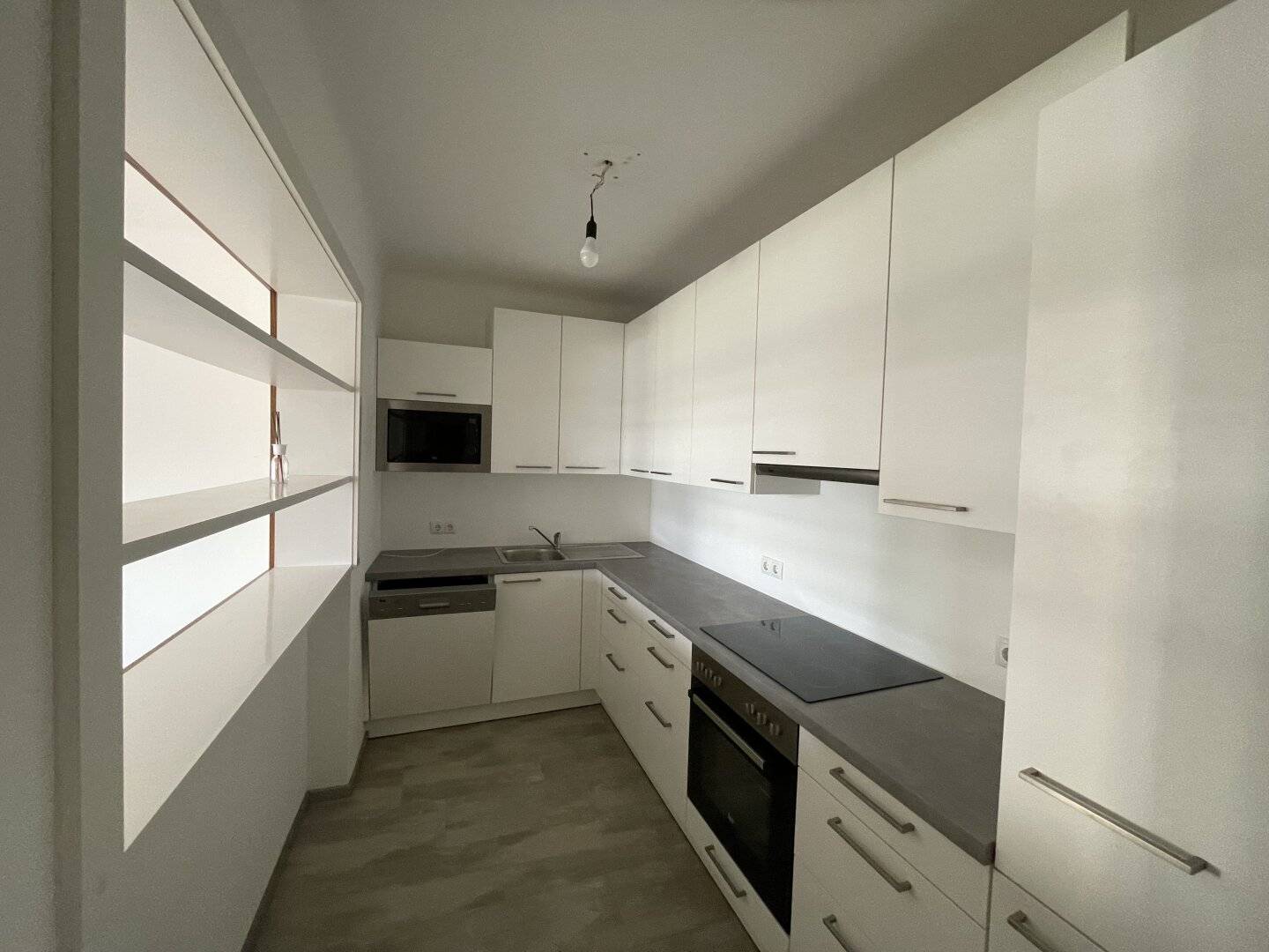 Modern apartment near center with large loggia