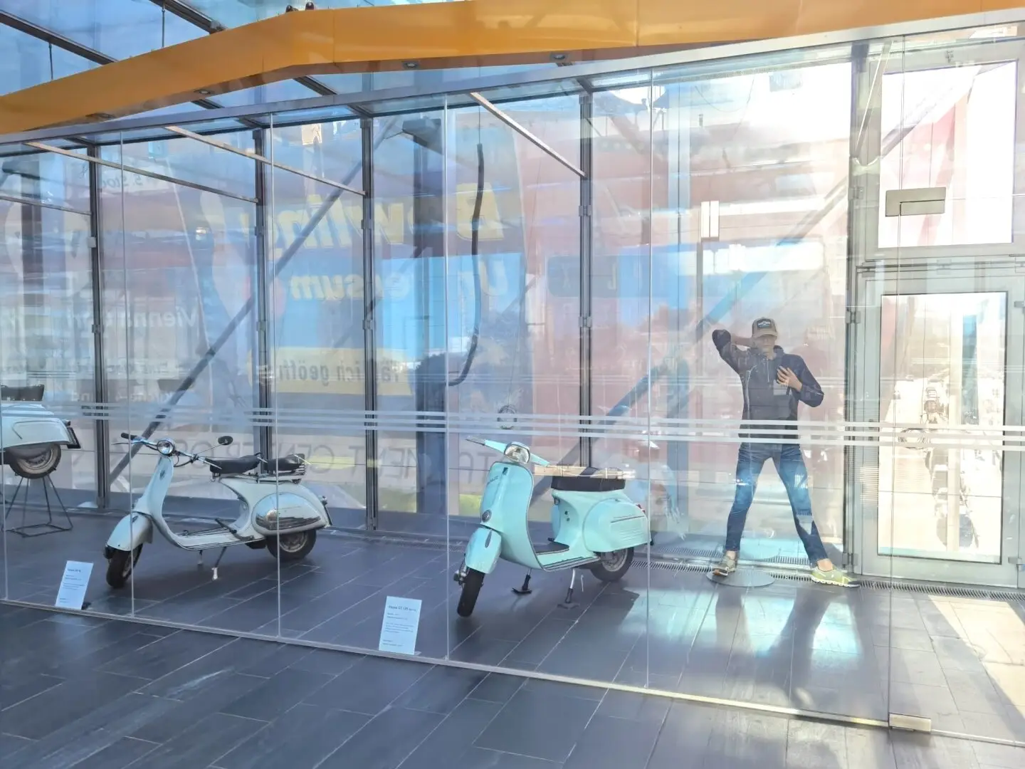 Entertainment Center Gasometer | Commercial space with glass display windows and balcony for rent