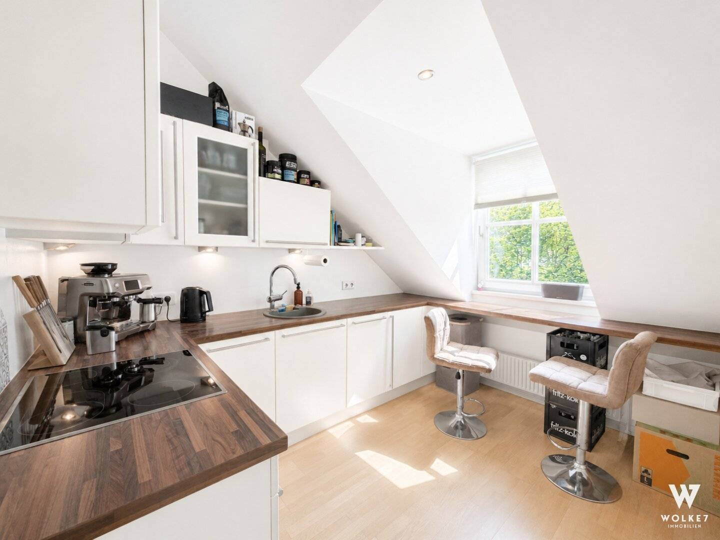 Dachgeschosswohnung Hofruhelage Blick Gloriette