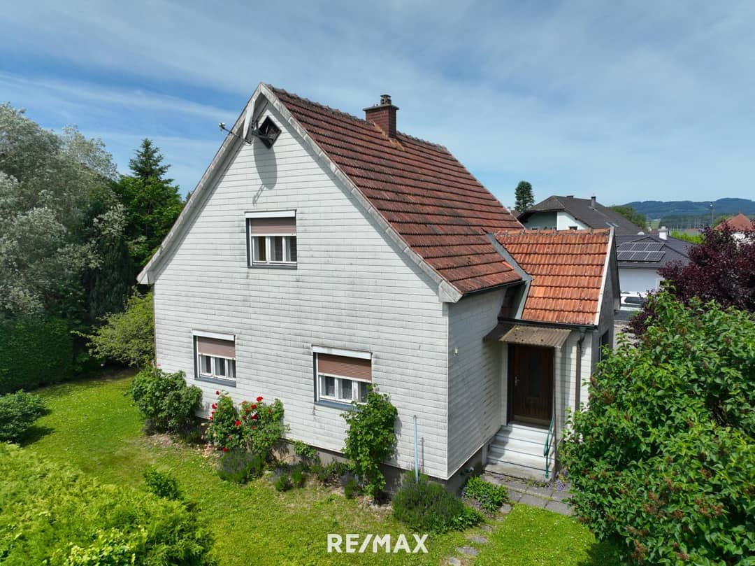 Charmantes Einfamilienhaus mit Garten in zentraler Lage