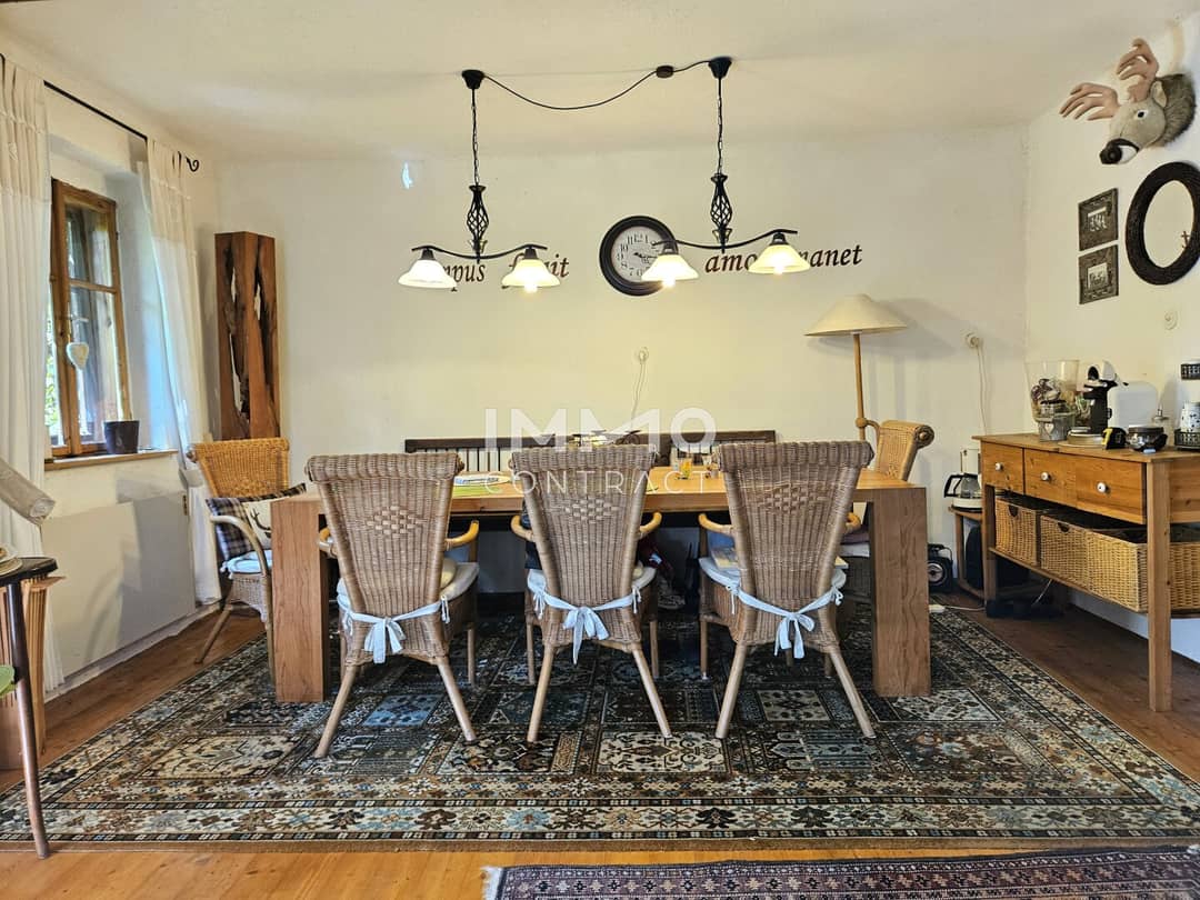 Idyllic house with expansion potential in absolute peace and quiet