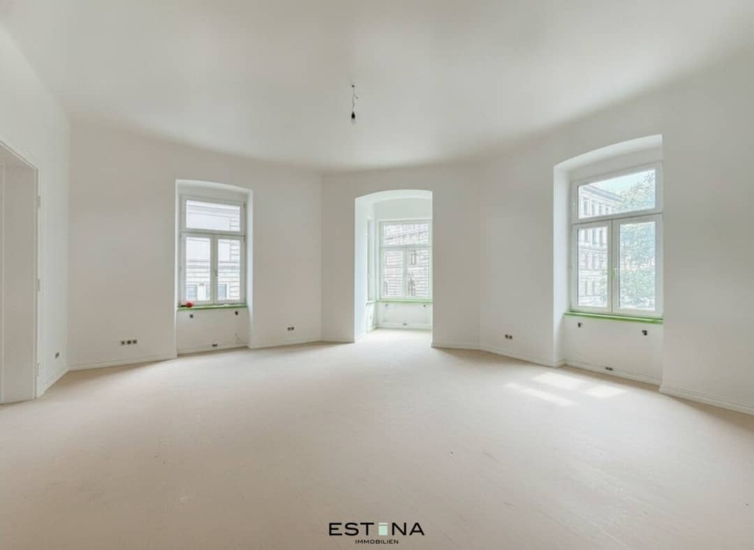 Stilvolle Altbauwohnung mit Balkon in zentraler Lage