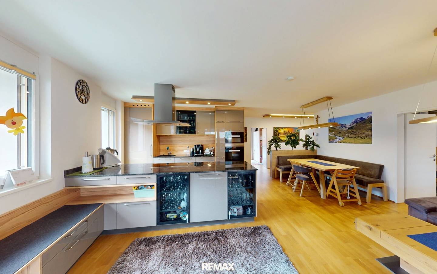 Wohnung mit Terrasse und Bergblick in Tirol