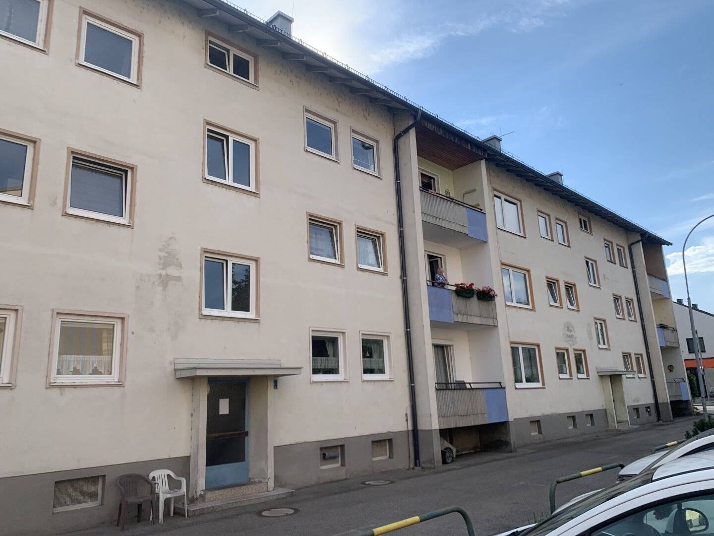 Wohnung mit Balkon und Loggia